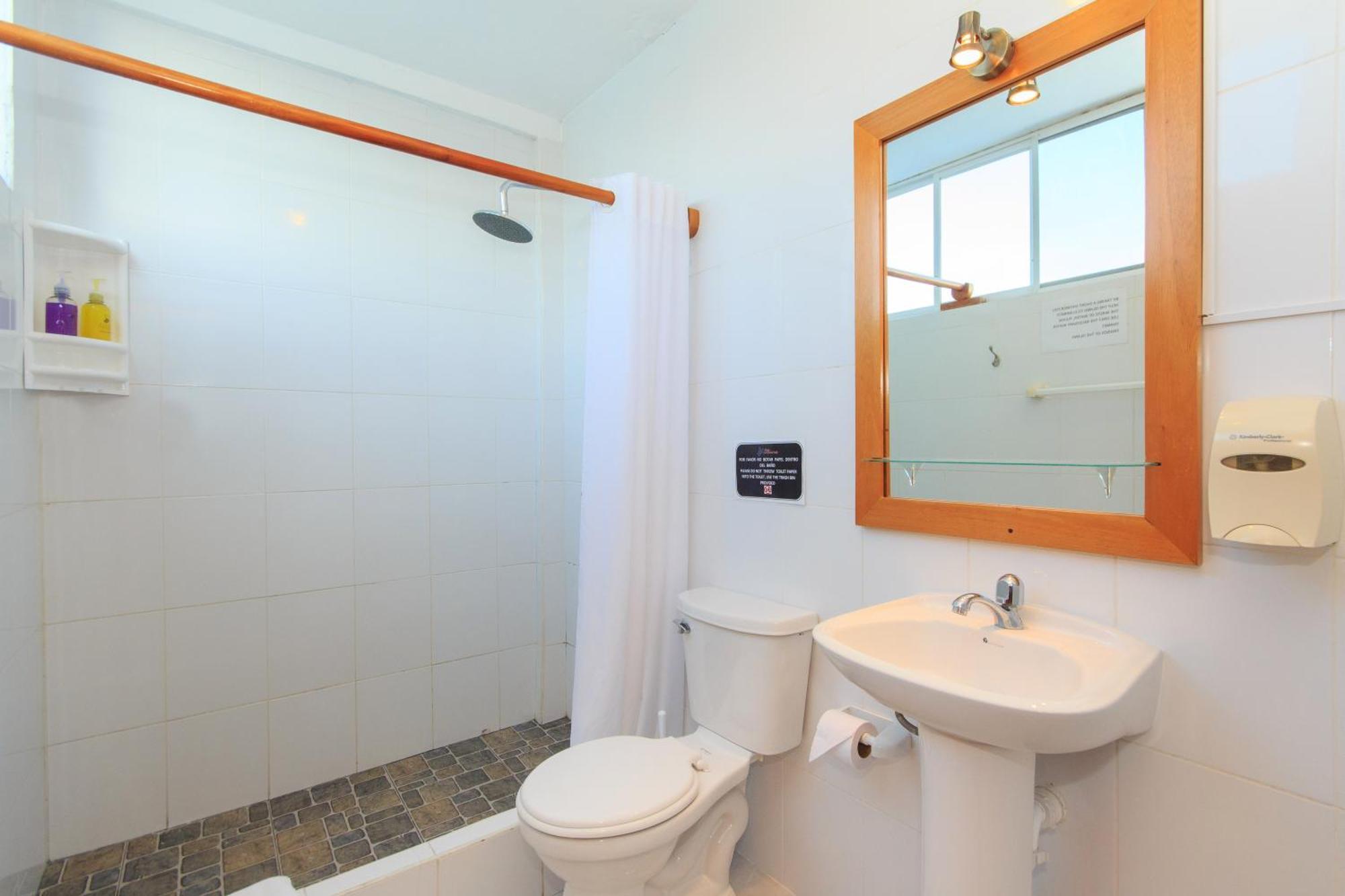 Hotel La Casa De Judy Puerto Ayora  Ngoại thất bức ảnh