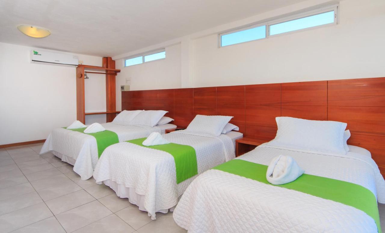 Hotel La Casa De Judy Puerto Ayora  Ngoại thất bức ảnh